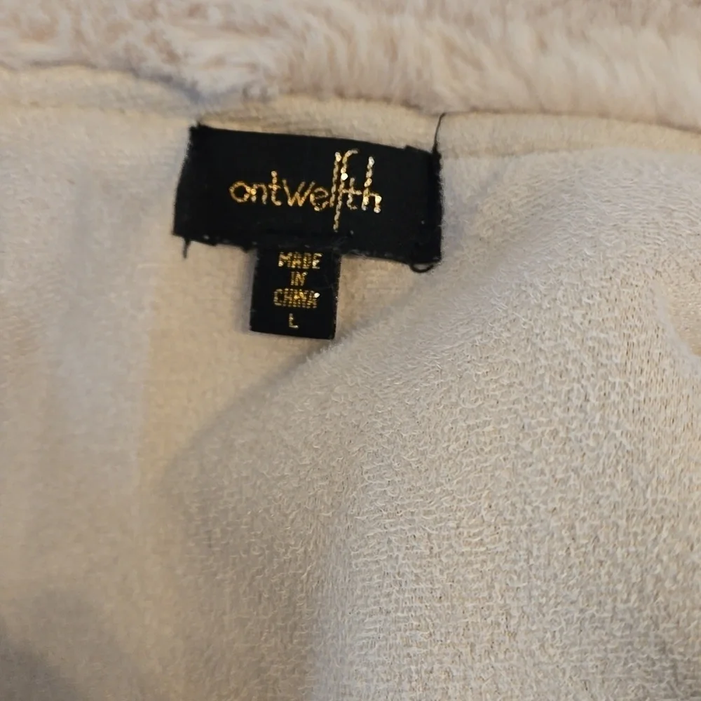 Ontwelfth Cream Faux Fur Women's Jacket - Picture 7 of 8